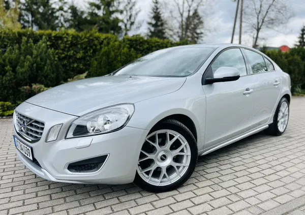 volvo s60 karlino Volvo S60 cena 38900 przebieg: 209000, rok produkcji 2011 z Karlino